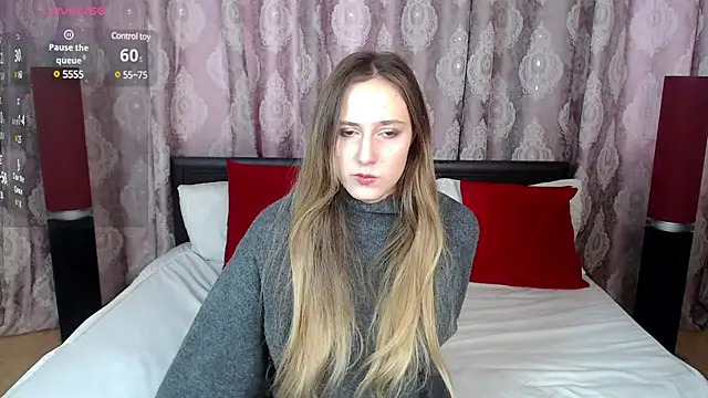 blondyriss online show from February 5, 2025, 1:54 pm