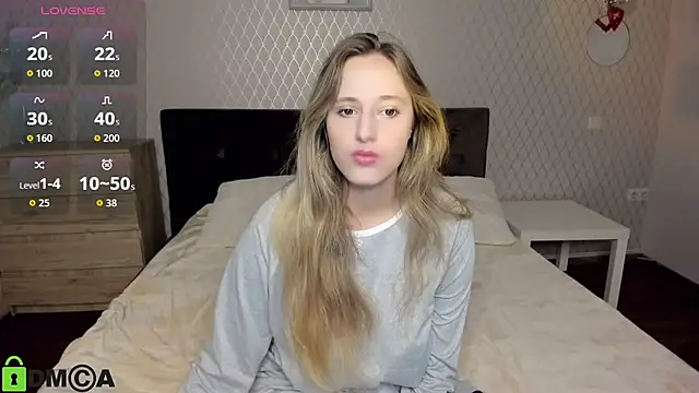 blondyriss online show from September 29, 2025, 7:08 pm