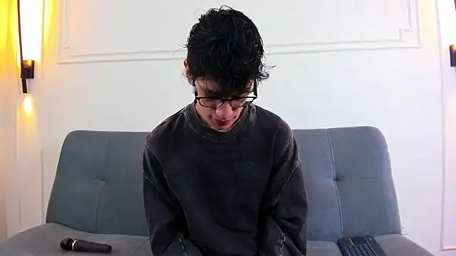 Cum hunters online show from April 8, 2026, 3:30 am