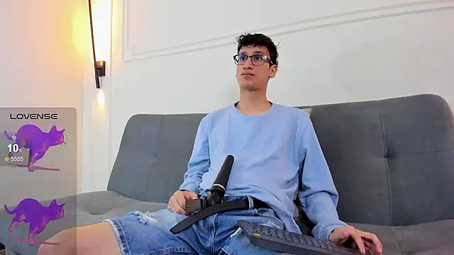 Cum hunters online show from March 21, 2026, 3:19 am