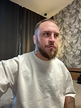 Snapshot of _XxX-XxX_ chatting on October 26, 2025, 9:42 am XxX-XxX online show from October 26, 2025, 9:42 am