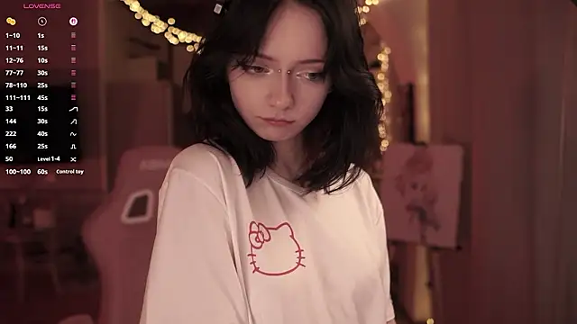 miuri miy online show from March 13, 2026, 6:57 pm