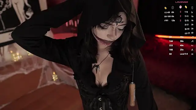 miuri miy online show from October 29, 2025, 6:51 pm