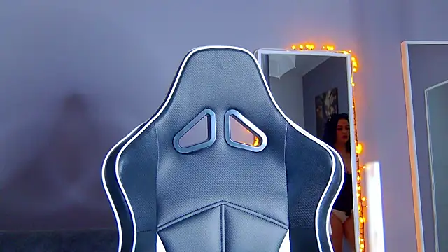 Snapshot of Eva_Lovvia_ chatting on March 6, 2025, 7:32 pm Eva Lovvia online show from March 6, 2025, 7:32 pm