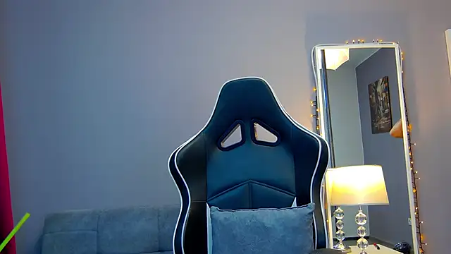 Snapshot of Eva_Lovvia_ chatting on March 7, 2025, 4:46 am Eva Lovvia online show from March 7, 2025, 4:46 am