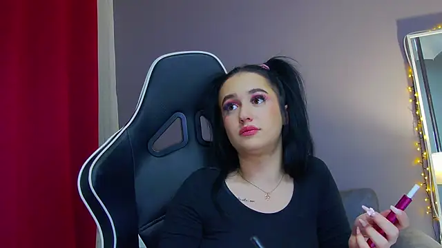 Snapshot of Eva_Lovvia_ chatting on February 19, 2025, 11:04 pm Eva Lovvia online show from February 19, 2025, 11:04 pm