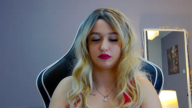 Snapshot of Eva_Lovvia_ chatting on March 14, 2025, 9:10 pm Eva Lovvia online show from March 14, 2025, 9:10 pm