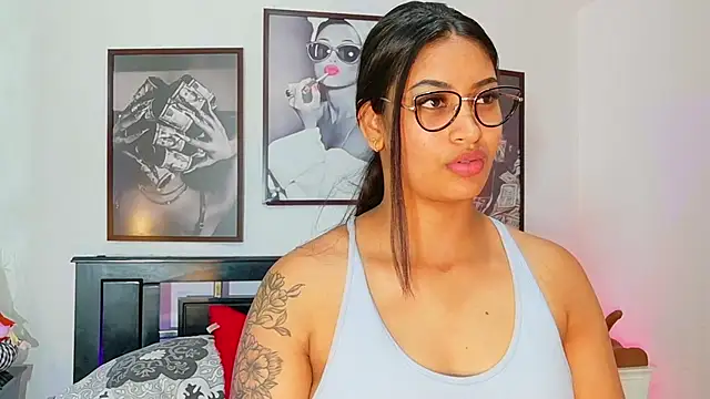 loretahorny online show from February 18, 2026, 1:40 pm