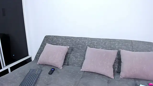 Snapshot of Alondra_Cutie chatting on January 14, 2026, 8:56 pm Alondra Cutie online show from January 14, 2026, 8:56 pm