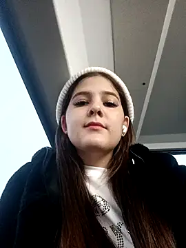 Snapshot of JOYCORAL chatting on January 20, 2025, 4:55 pm JOYCORAL online show from January 20, 2025, 4:55 pm