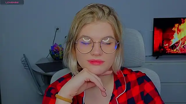  JessieVibes online show from February 13, 2025, 4:39 pm