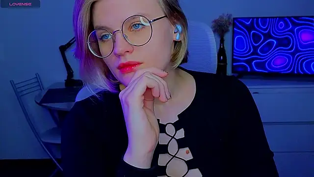  JessieVibes online show from February 26, 2025, 3:43 pm