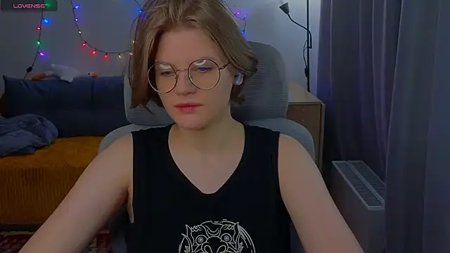  JessieVibes online show from October 28, 2025, 12:37 pm