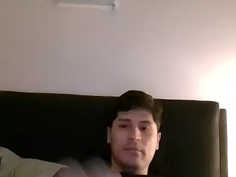 PerroDemonioHot online show from March 5, 2026, 5:15 am