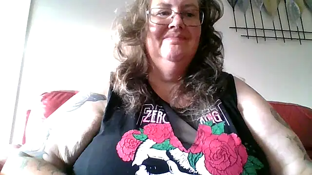 k1w1bbw online show from February 16, 2025, 6:32 am