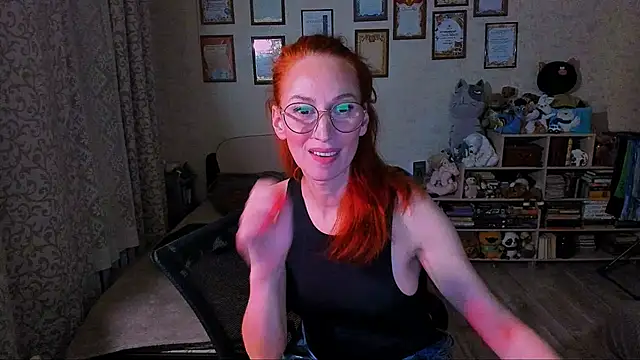 red rocco online show from February 18, 2025, 5:20 pm