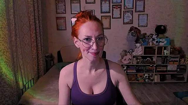red rocco online show from February 9, 2025, 7:52 pm