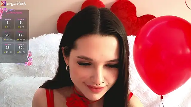Arya Black online show from February 13, 2025, 8:48 am
