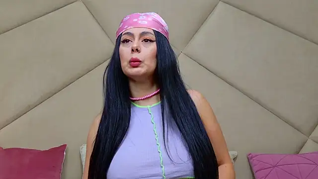 ChloeFrost online show from November 26, 2025, 6:13 am