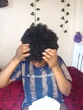 Snapshot of Vprettieeer chatting on February 7, 2025, 11:45 am Vprettieeer online show from February 7, 2025, 11:45 am