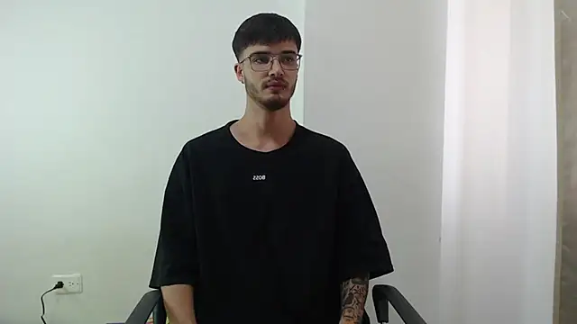 Aleex Miller online show from September 17, 2025, 4:09 pm