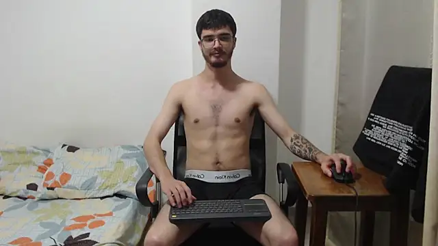 Aleex Miller online show from November 8, 2025, 4:05 am