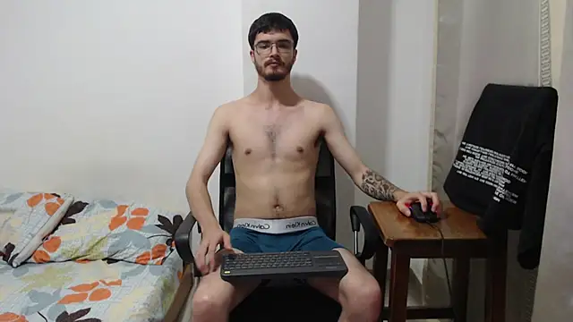 Aleex Miller online show from November 7, 2025, 3:44 am