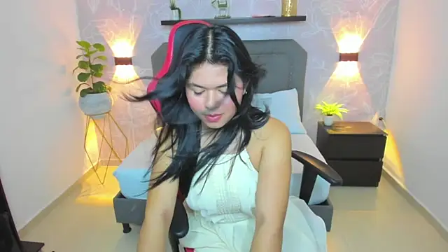 adarna13  online show from February 18, 2025, 2:27 am