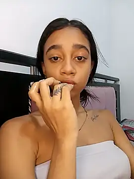 Zoe Sweett18 online show from March 11, 2026, 1:43 am