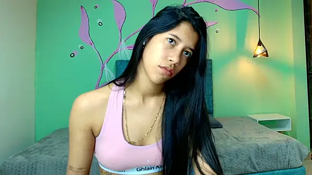 Snapshot of Connie_Bell chatting on October 16, 2025, 8:28 pm Connie Bell online show from October 16, 2025, 8:28 pm