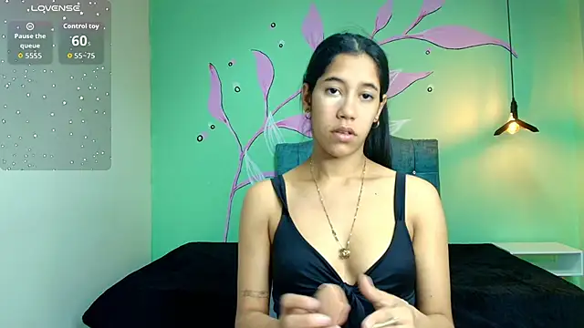 Snapshot of Connie_Bell chatting on October 8, 2025, 8:31 pm Connie Bell online show from October 8, 2025, 8:31 pm