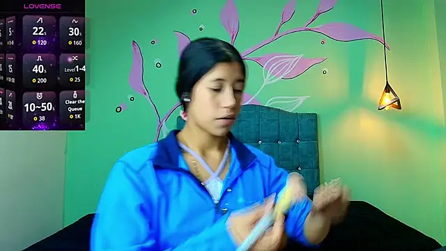 Snapshot of Connie_Bell chatting on November 6, 2025, 7:40 pm Connie Bell online show from November 6, 2025, 7:40 pm