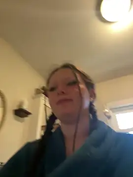 VenusandIppy online show from November 5, 2025, 6:44 pm