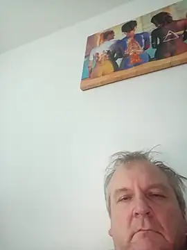 Paolo7619 online show from November 2, 2025, 8:19 am