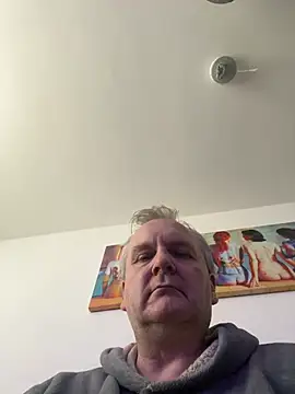 Paolo7619 online show from April 22, 2026, 10:44 am