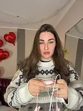 KiraBarlows online show from February 18, 2026, 7:17 am