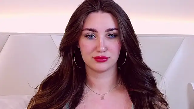 Snapshot of KiraBarlows chatting on March 23, 2025, 1:31 am KiraBarlows online show from March 23, 2025, 1:31 am