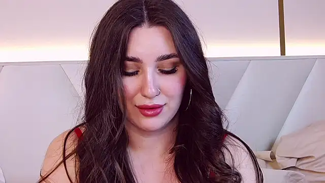 Snapshot of KiraBarlows chatting on March 1, 2025, 1:32 am KiraBarlows online show from March 1, 2025, 1:32 am