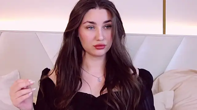 Snapshot of KiraBarlows chatting on March 4, 2025, 7:22 pm KiraBarlows online show from March 4, 2025, 7:22 pm