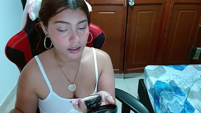 Eyfy bbs online show from October 26, 2025, 8:53 pm