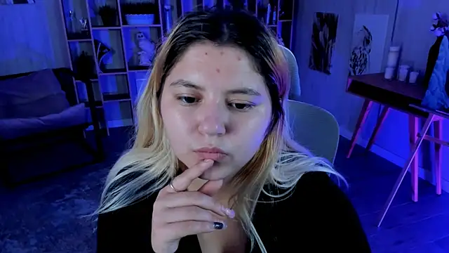 DiaAngell online show from September 11, 2025, 4:29 pm