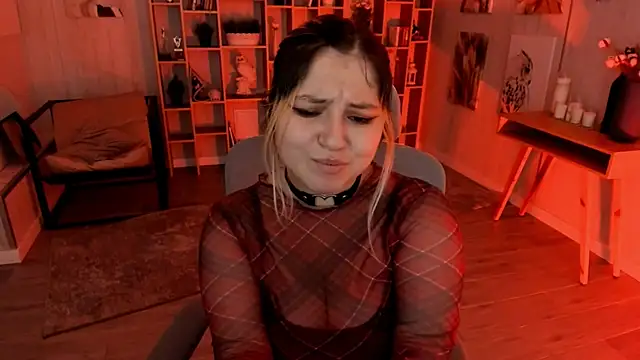 DiaAngell online show from October 24, 2025, 5:17 am