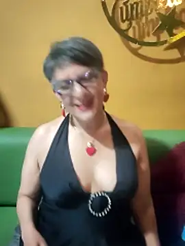 ilonna2025 online show from February 26, 2026, 8:53 pm