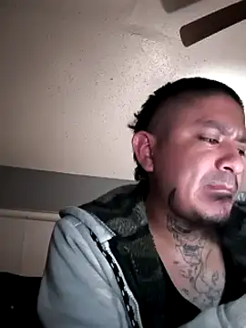 Snapshot of Burrrucecold00 chatting on February 25, 2025, 10:15 am Burrrucecold00 online show from February 25, 2025, 10:15 am