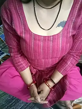 Snapshot of motuuu69 chatting on February 24, 2025, 1:53 pm motuuu69 online show from February 24, 2025, 1:53 pm