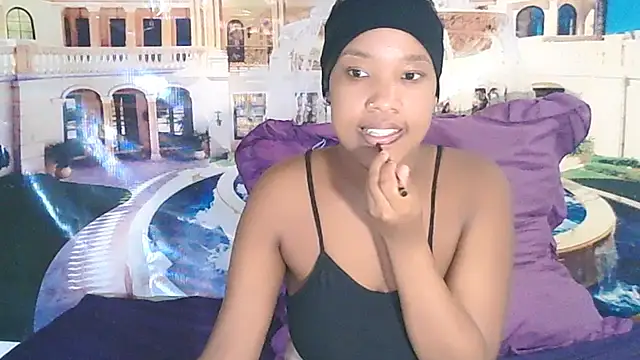 EroticSexyPrada online show from February 13, 2026, 8:58 am