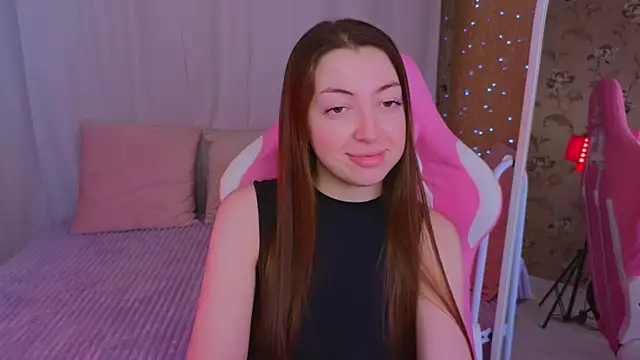 Ann moon   online show from March 22, 2025, 6:25 pm