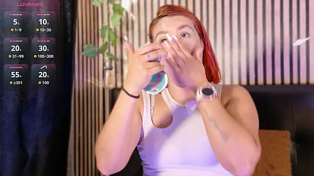 Sophie new25 online show from October 15, 2025, 12:24 pm