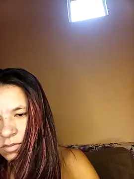 Snapshot of Alyne69PB chatting on September 25, 2025, 9:48 am Alyne69PB online show from September 25, 2025, 9:48 am