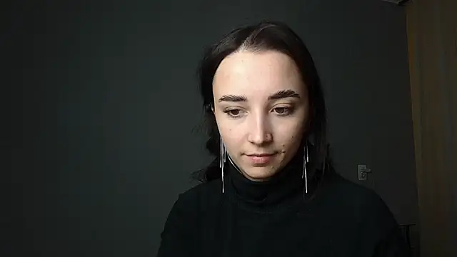 Eva Gloryy online show from February 17, 2025, 11:33 pm